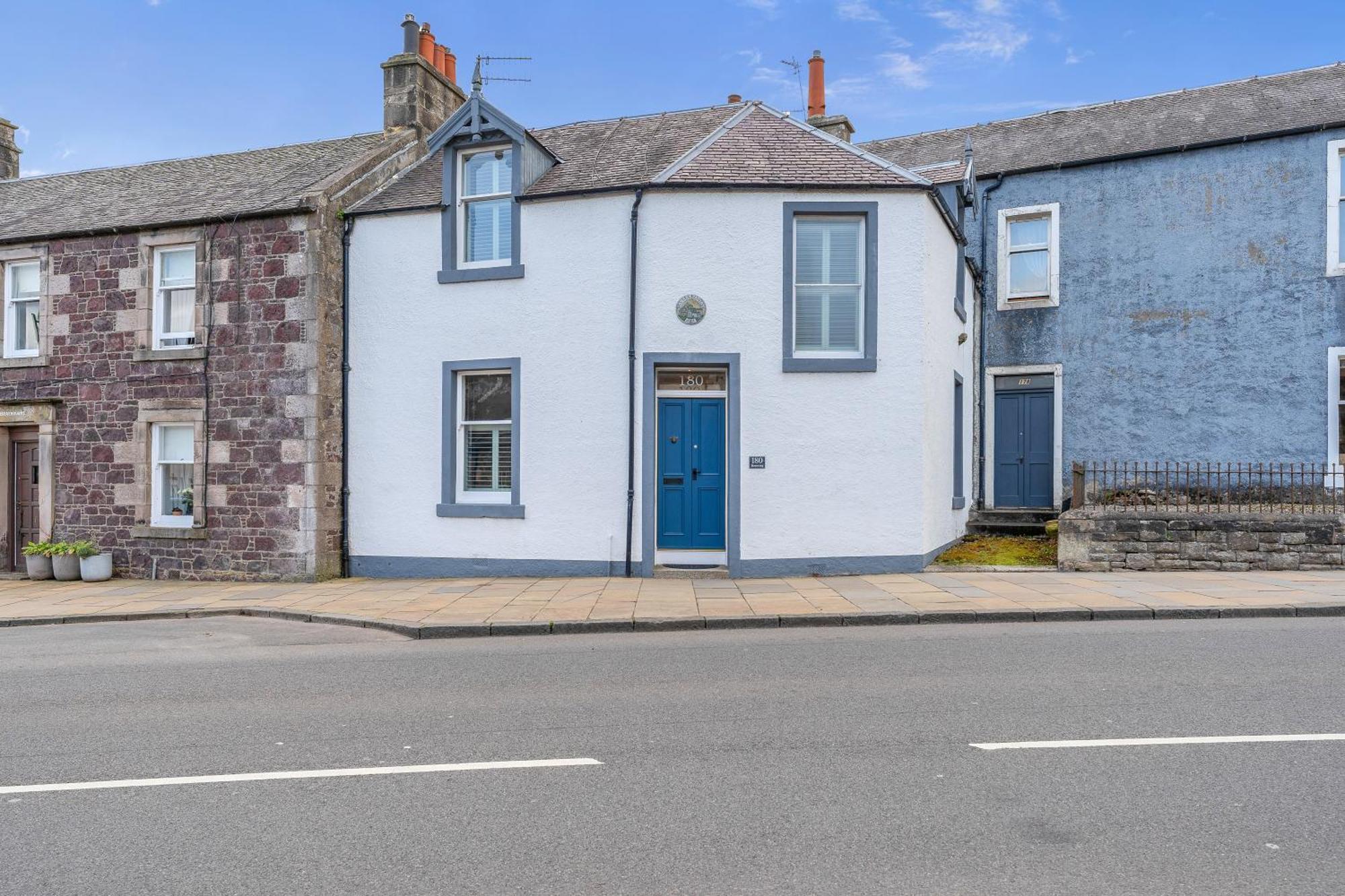 Beeswing, A Victorian Gem In Biggar Villa Ruang foto
